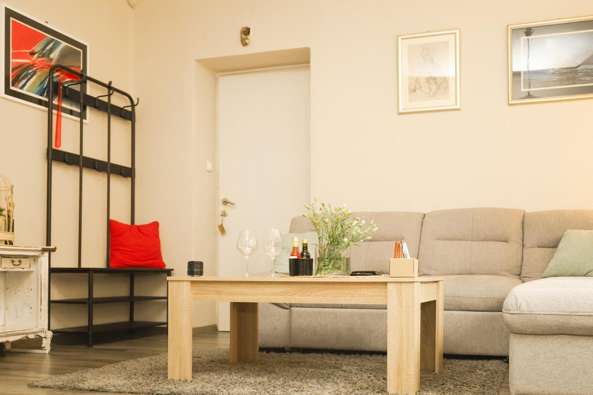 Apartament Kamena Kuca Pozega Zewnętrze zdjęcie